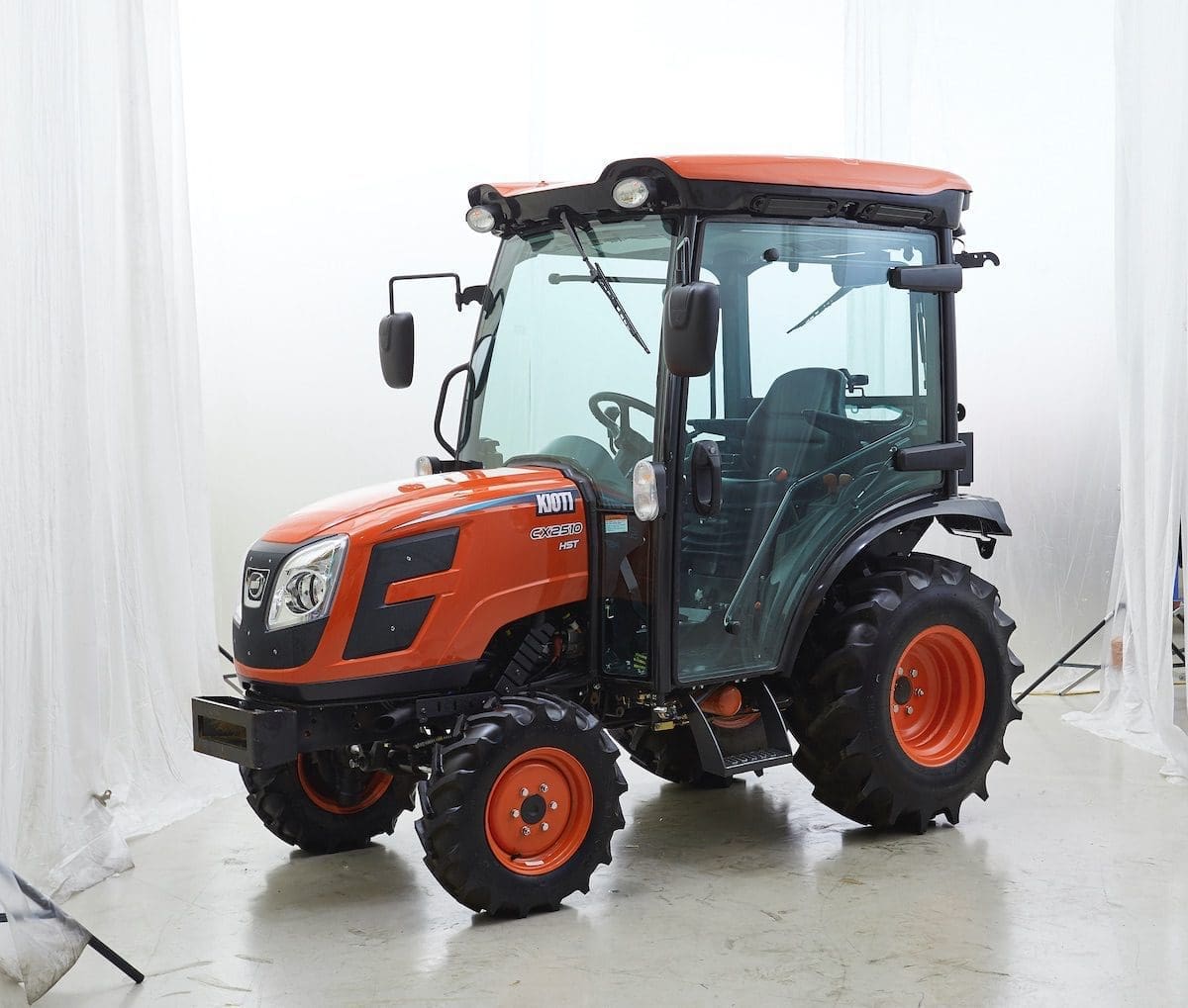 KIOTI TRACTOR CX2510 mech