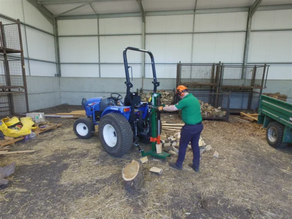 Wessex Hydraulic Log Splitter | Ls-100 | Middlewich Machinery Wessex hydraulic log splitter | ls-100